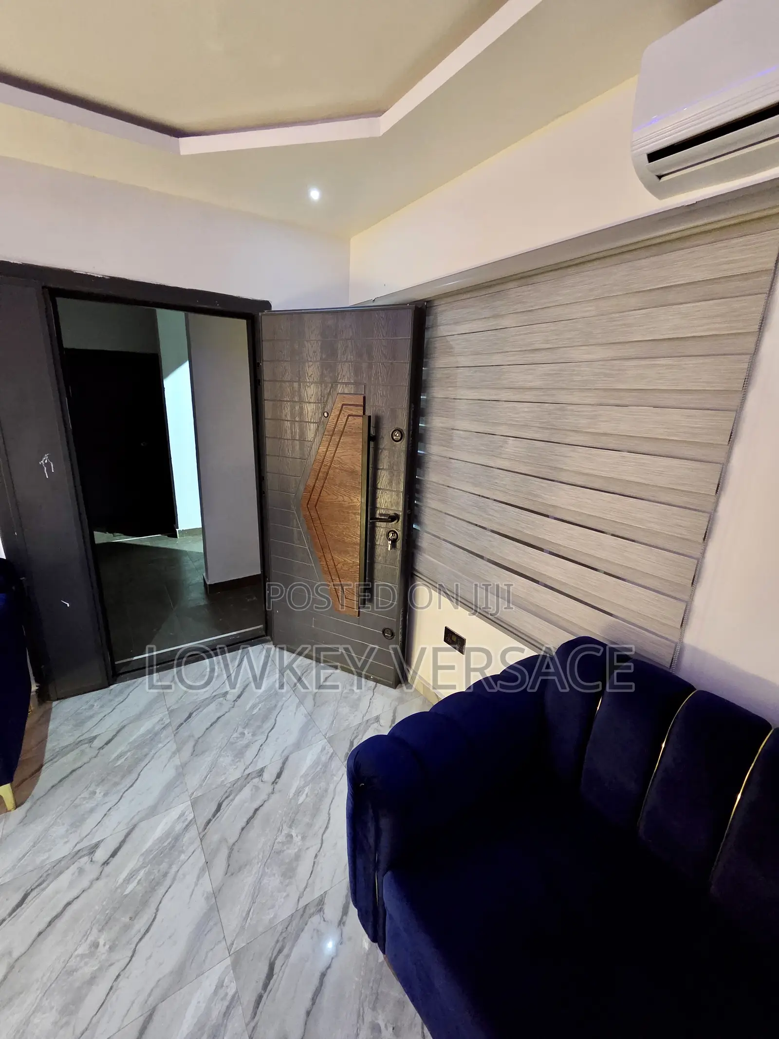 Comfy Two Luxury Beds Apartment + Starlink Internet + DSTV+ Washing Ma