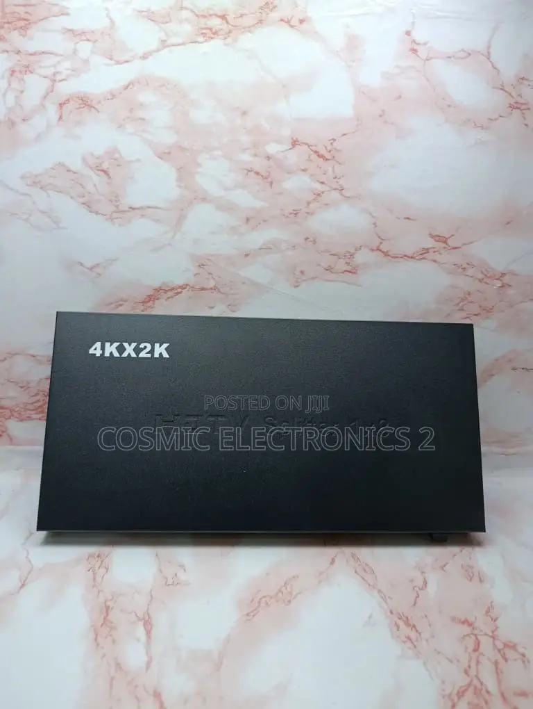 K Ultra HD HDMI 1×8 Splitter With 8 HDMI Outputs for TVs Monitors