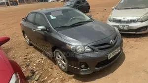 Toyota Corolla S 4dr Sedan (1.8L 4cyl 4A) 2013 Gray