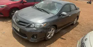 Toyota Corolla S 4dr Sedan (1.8L 4cyl 4A) 2013 Gray