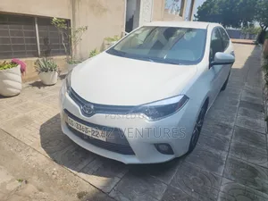 Toyota Corolla 2016 White