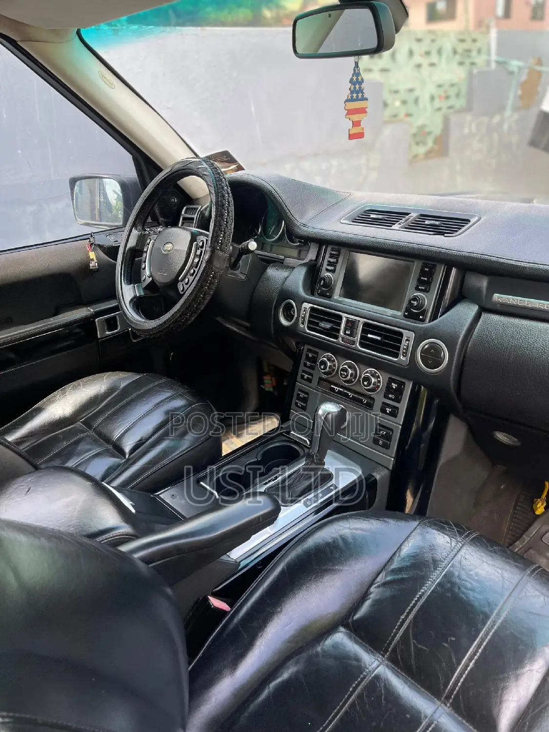 Land Rover Range Rover 2010 Black