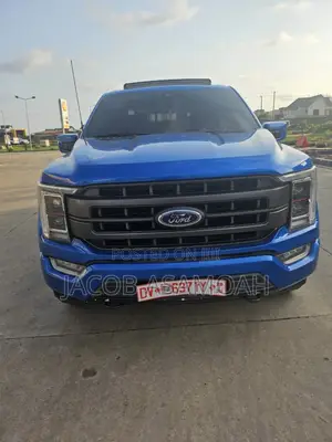 Ford E-150 2022 Blue