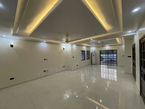 4bdrm House in Tema Community 25, Accra Metropolitan for sale