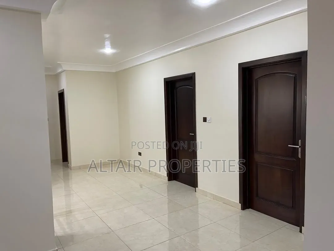 4bdrm House in Tema Community 25, Accra Metropolitan for sale