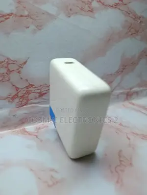 61W USB-C Power Adapter With Power Delivery Fast Charging for Laptops