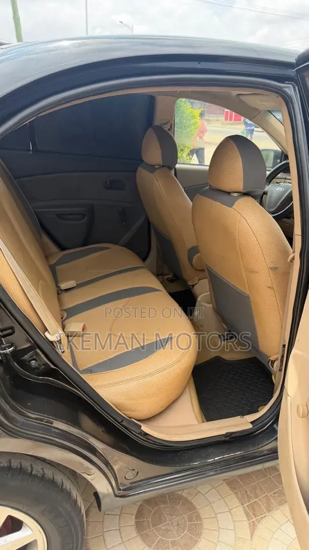 Kia Rio 2010 Black
