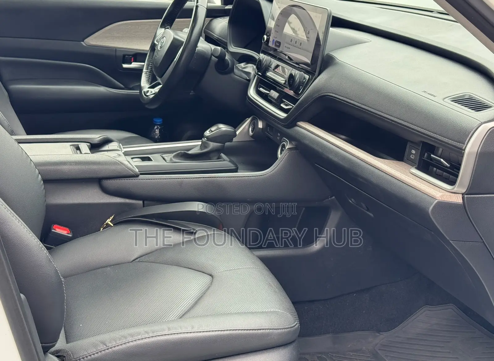 Toyota Highlander Limited AWD 2023 White