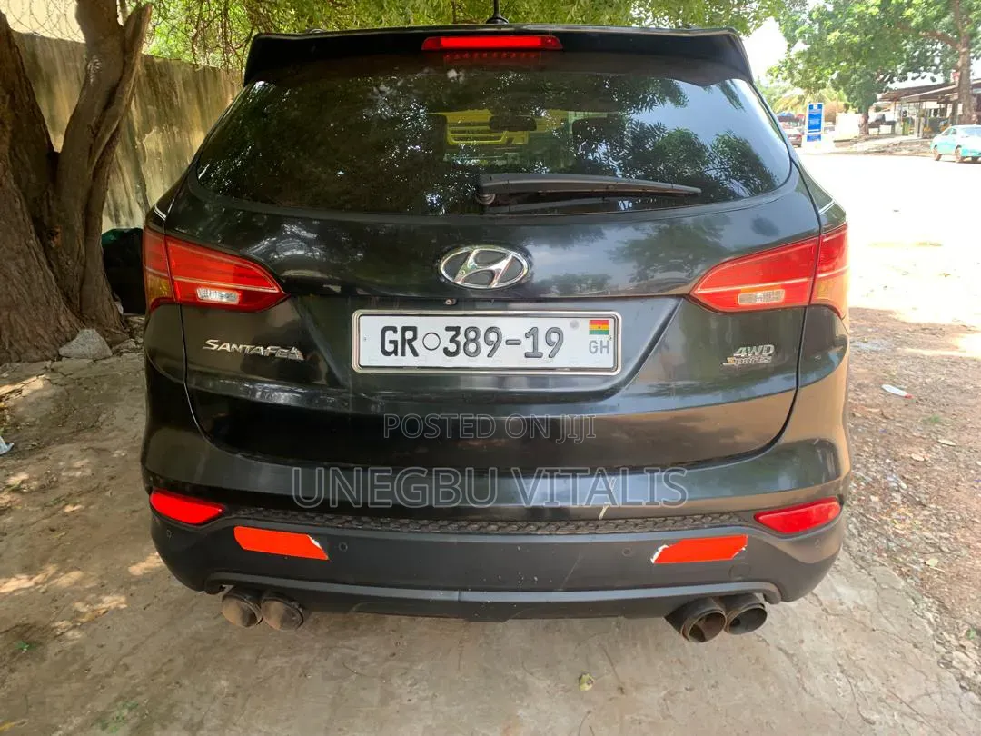 Hyundai Santa Fe 2016 Black