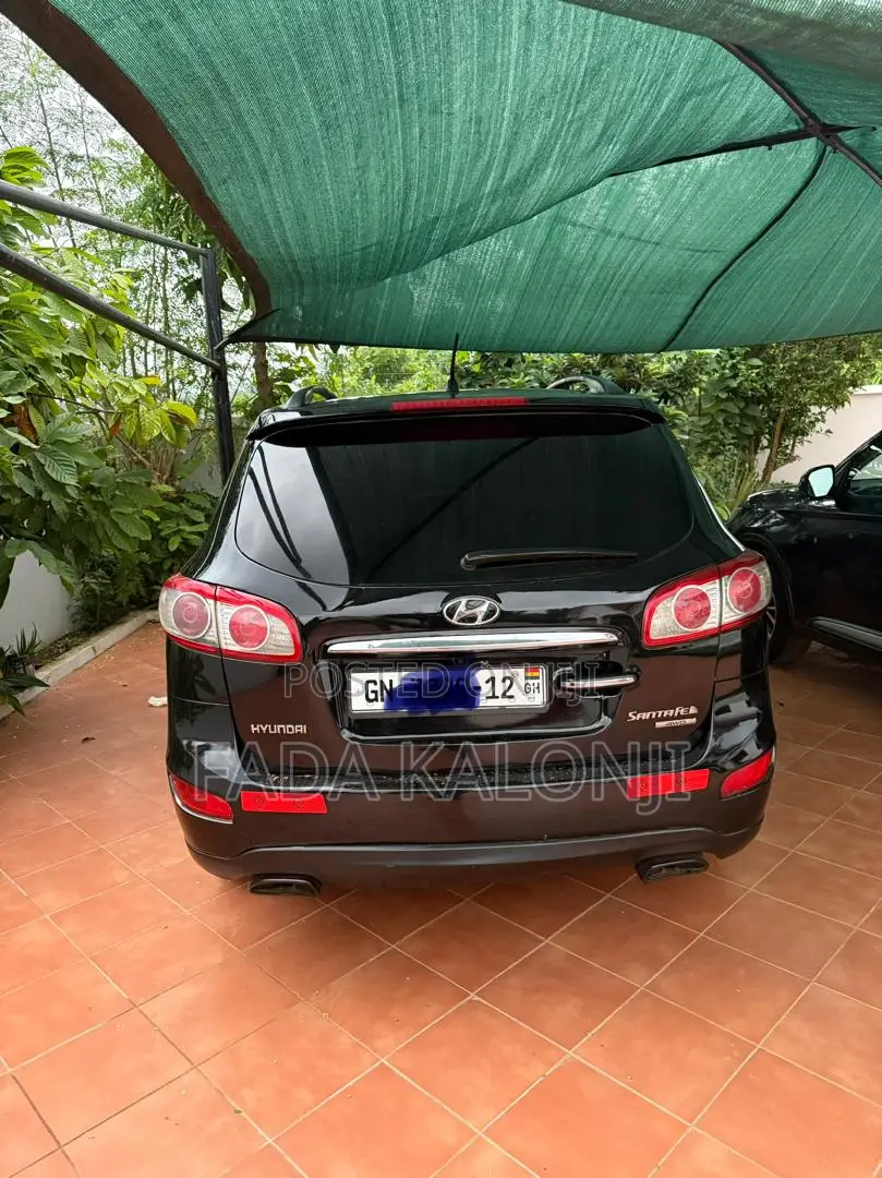 Hyundai Santa Fe 2012 Gray