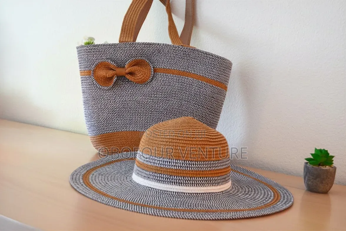 Two-Tone! Straw Hat and Straw Bag Two-Piece Set Sun Hat Large