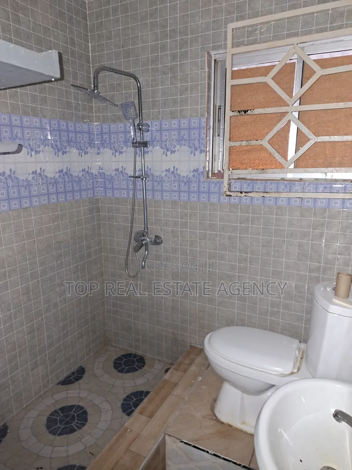 2bdrm Apartment in West Legon, Medifem Area for rent