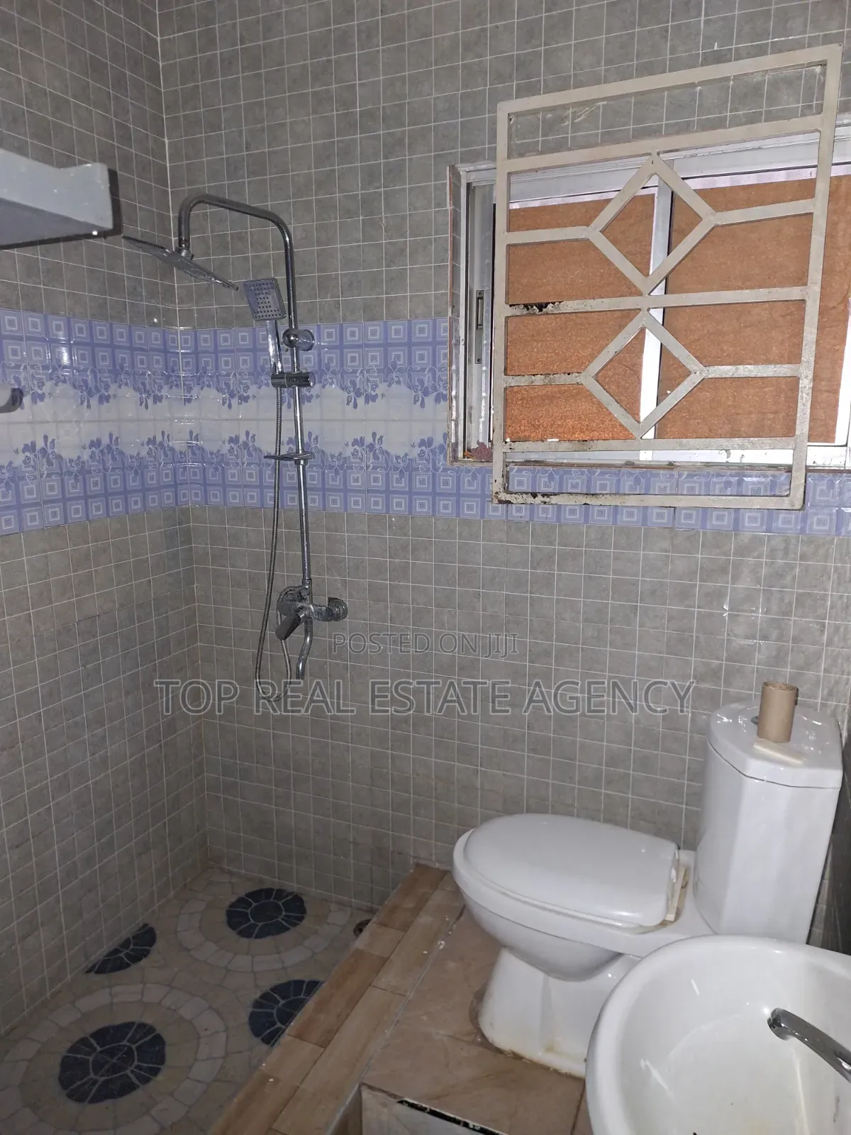 2bdrm Apartment in West Legon, Medifem Area for rent