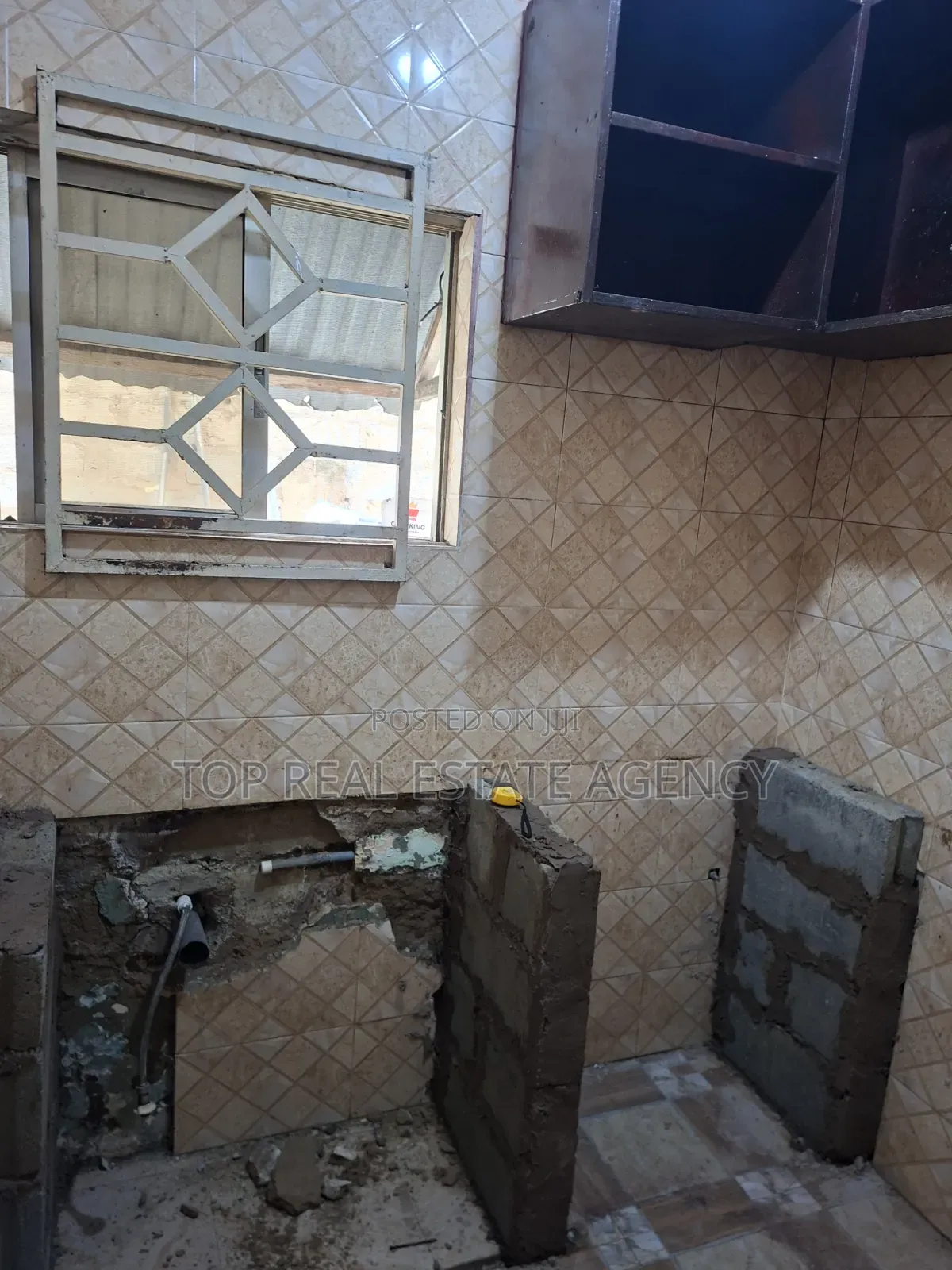 2bdrm Apartment in West Legon, Medifem Area for rent