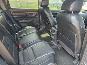 Honda CR-V Touring 4dr SUV AWD (1.5L 4cyl CVT) 2017 Gray