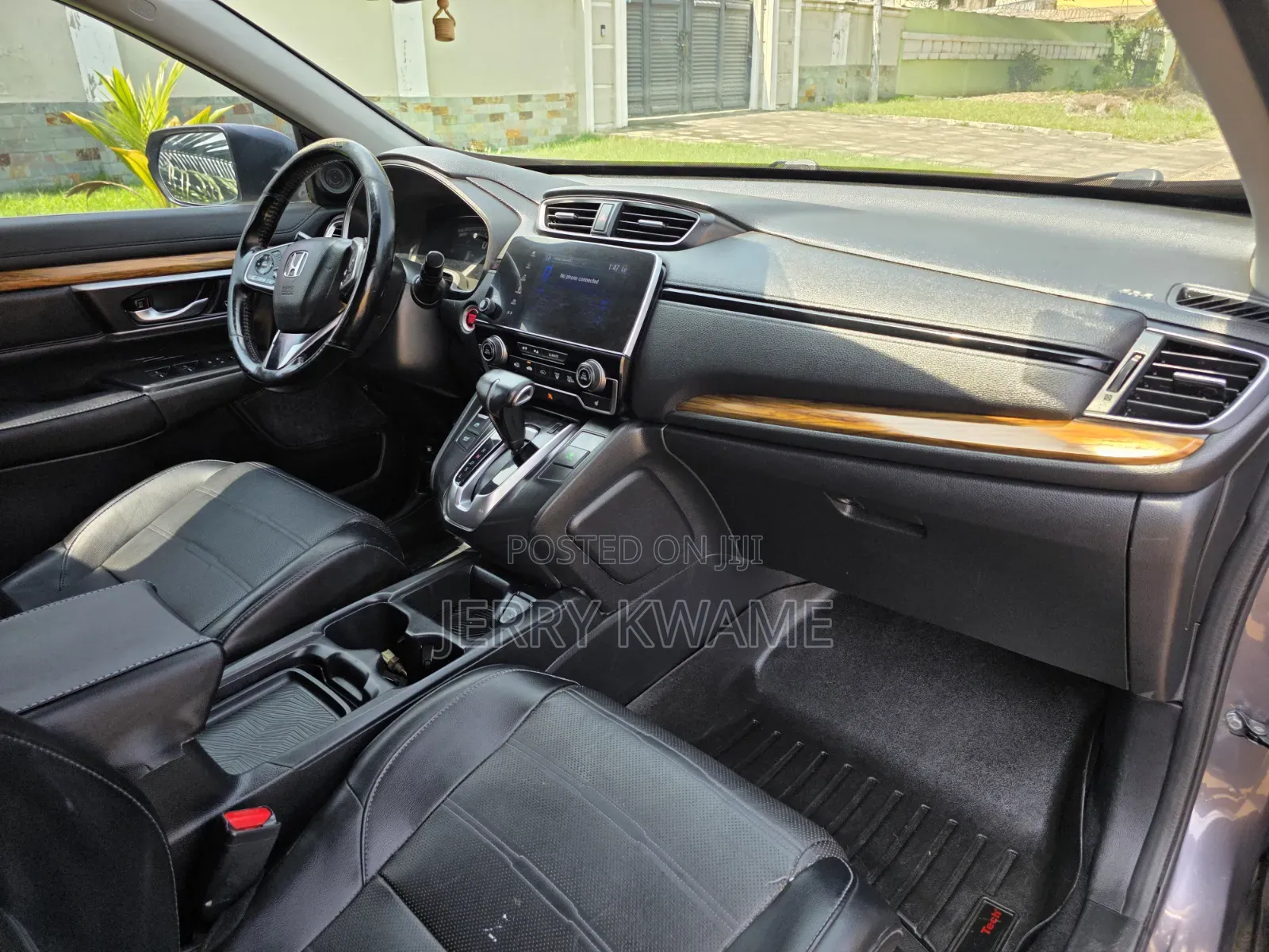 Honda CR-V Touring 4dr SUV AWD (1.5L 4cyl CVT) 2017 Gray