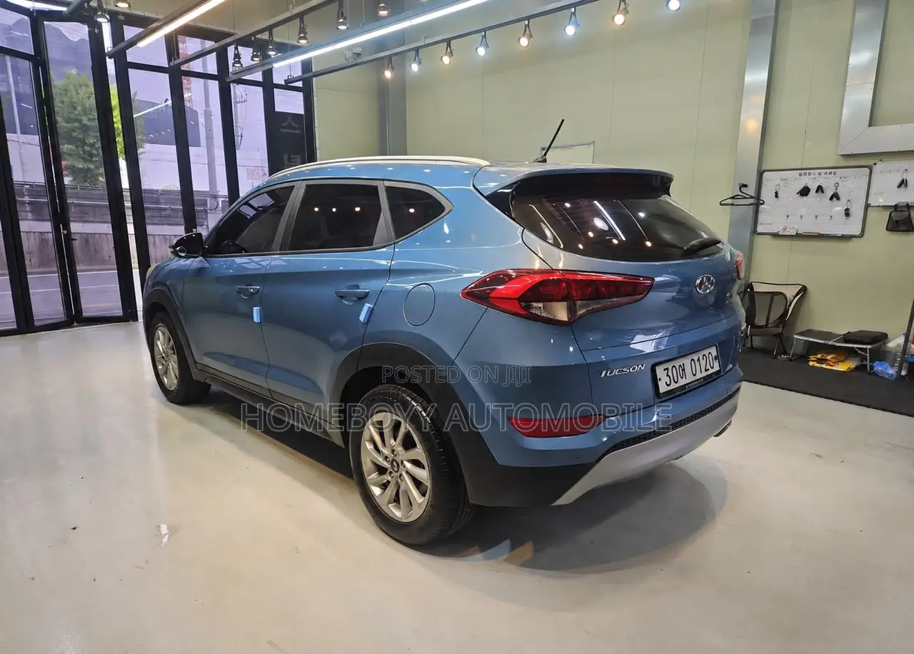 Hyundai Tucson 2017 Blue