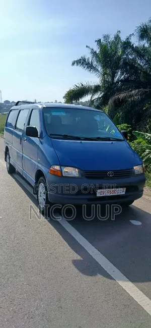Toyota Toyoace 2010 Blue