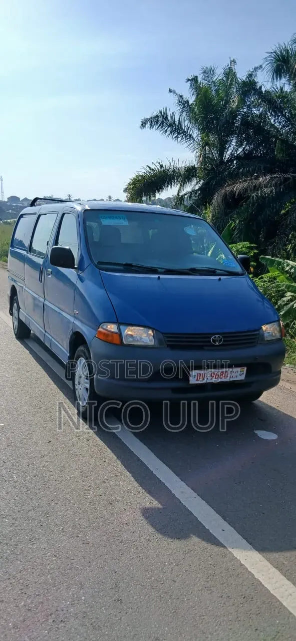 Toyota Toyoace 2010 Blue
