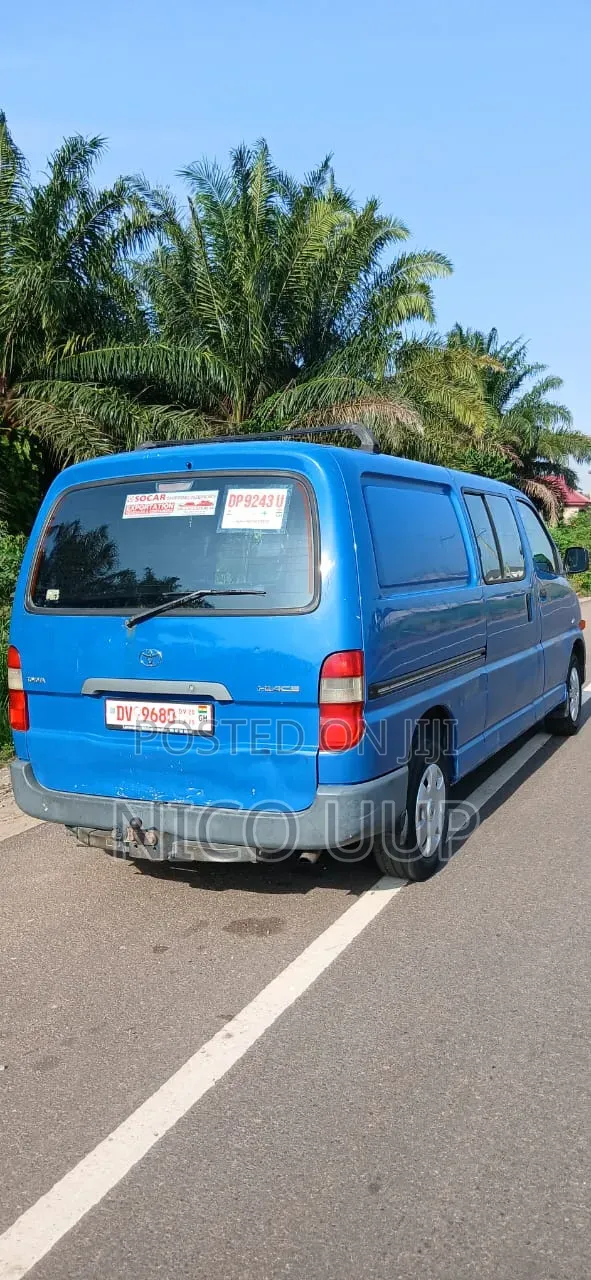 Toyota Toyoace 2010 Blue