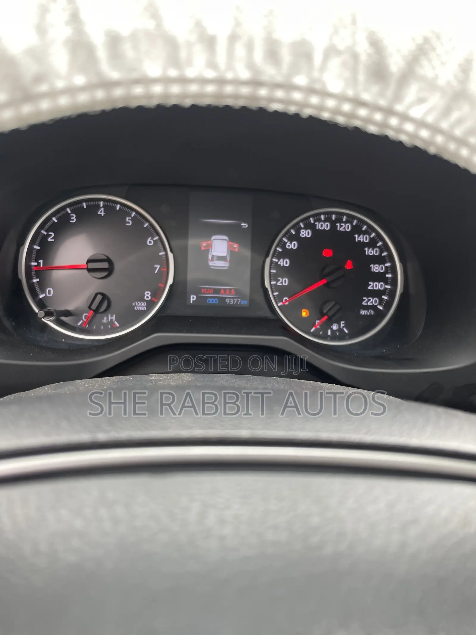 Toyota RAV4 2021 White