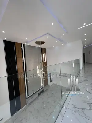 5bdrm House in Ashaley Botwe for sale