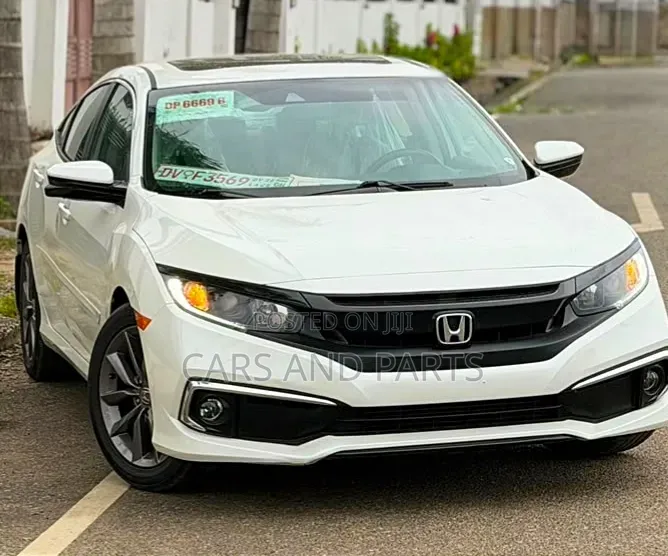 Honda Civic 2019 White
