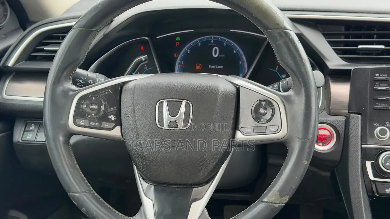 Honda Civic 2019 White