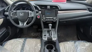 Honda Civic 2019 White