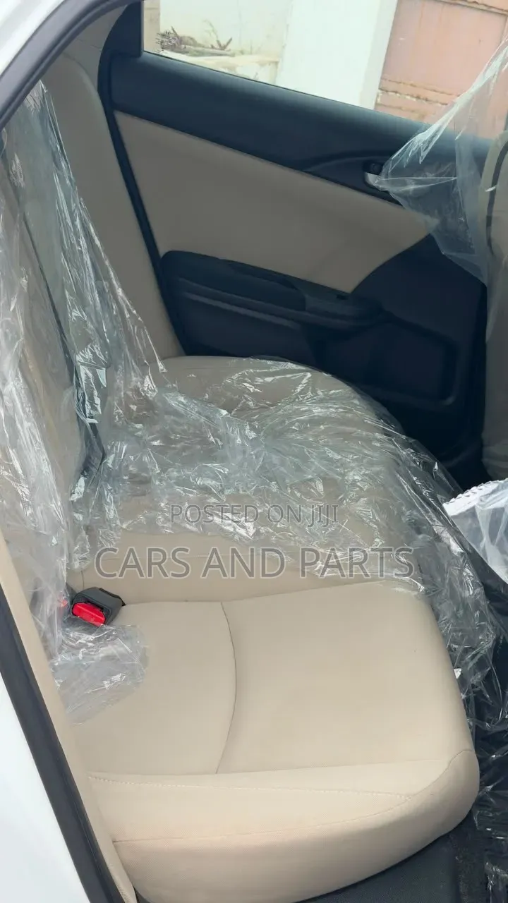 Honda Civic 2019 White