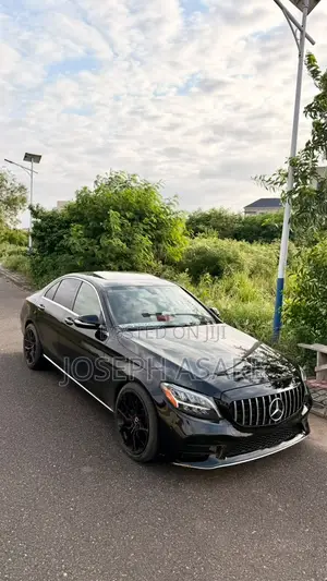 Mercedes-Benz C300 2020 Black