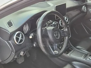 Mercedes-Benz C-Class 2016 White