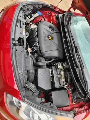 Hyundai Elantra 2015 Red