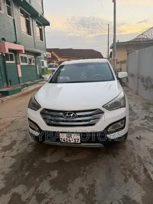 Hyundai Santa Fe 2014 White