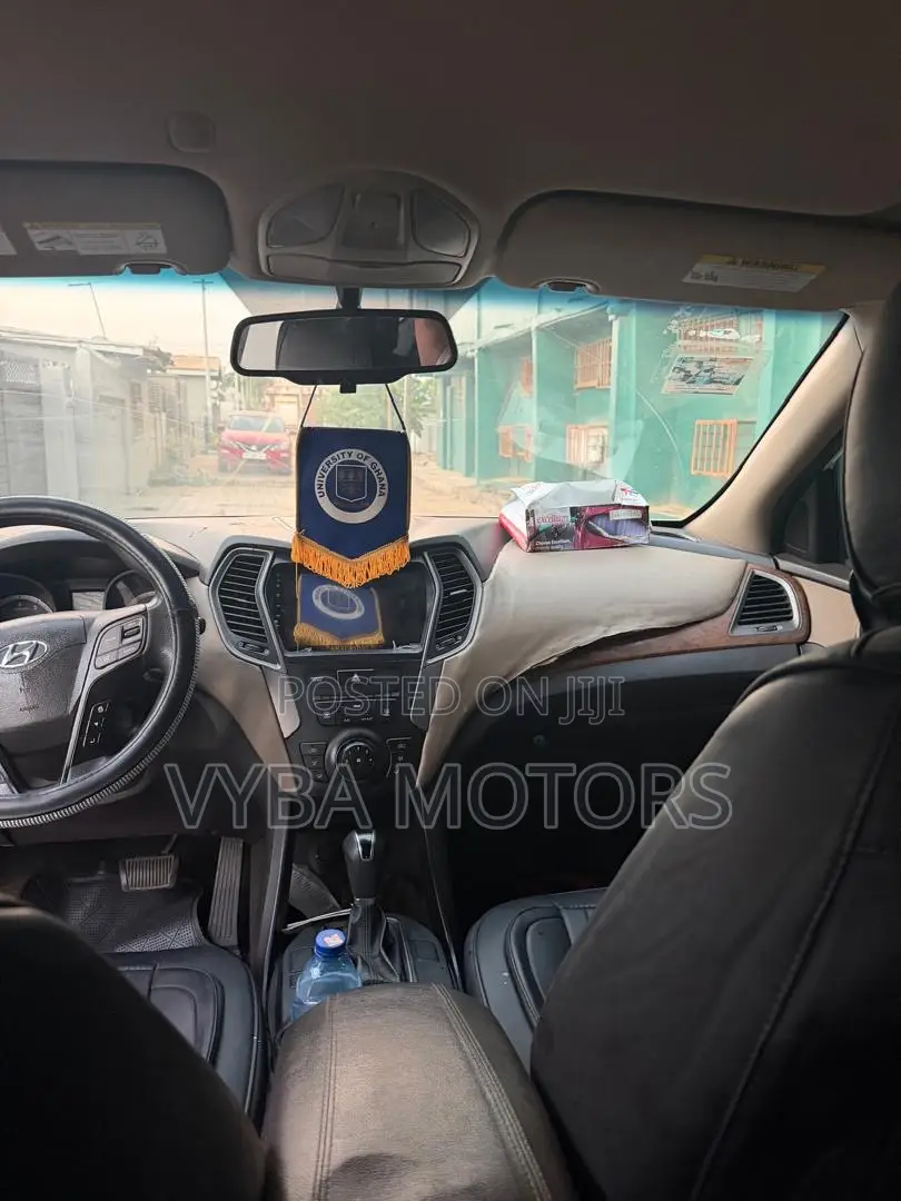 Hyundai Santa Fe 2014 White