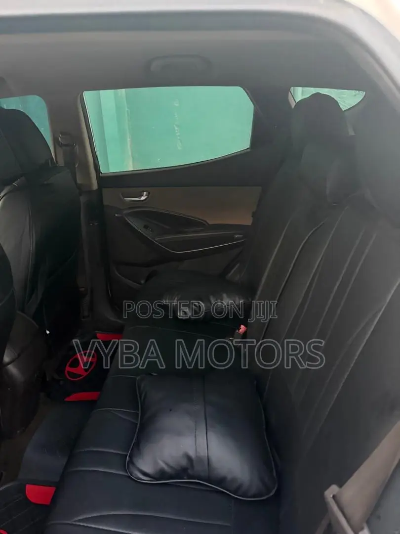 Hyundai Santa Fe 2014 White