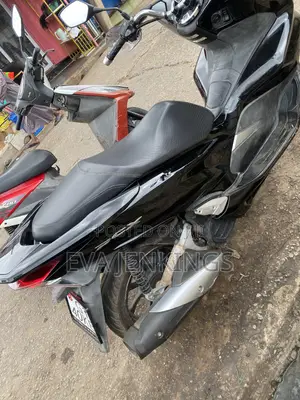 Honda 2022 Black