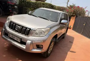 Toyota Land Cruiser Prado 2012