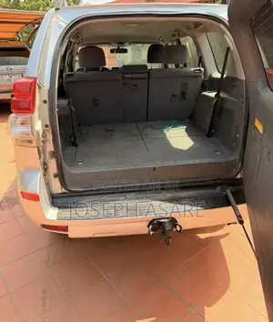 Toyota Land Cruiser Prado 2012