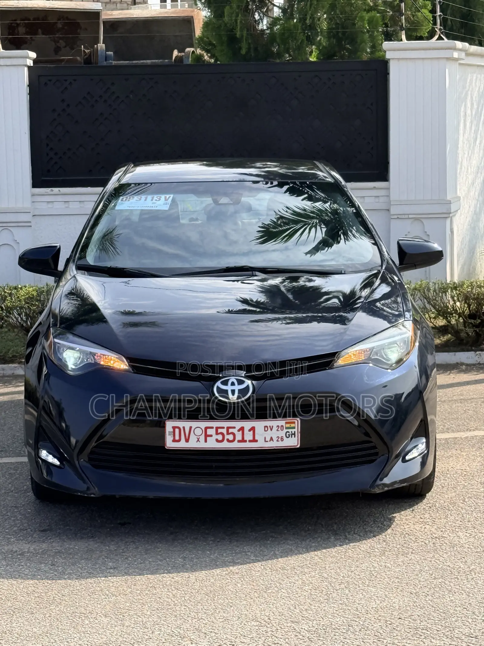 Toyota Corolla LE Eco (1.8L 4cyl 2A) 2018 Black