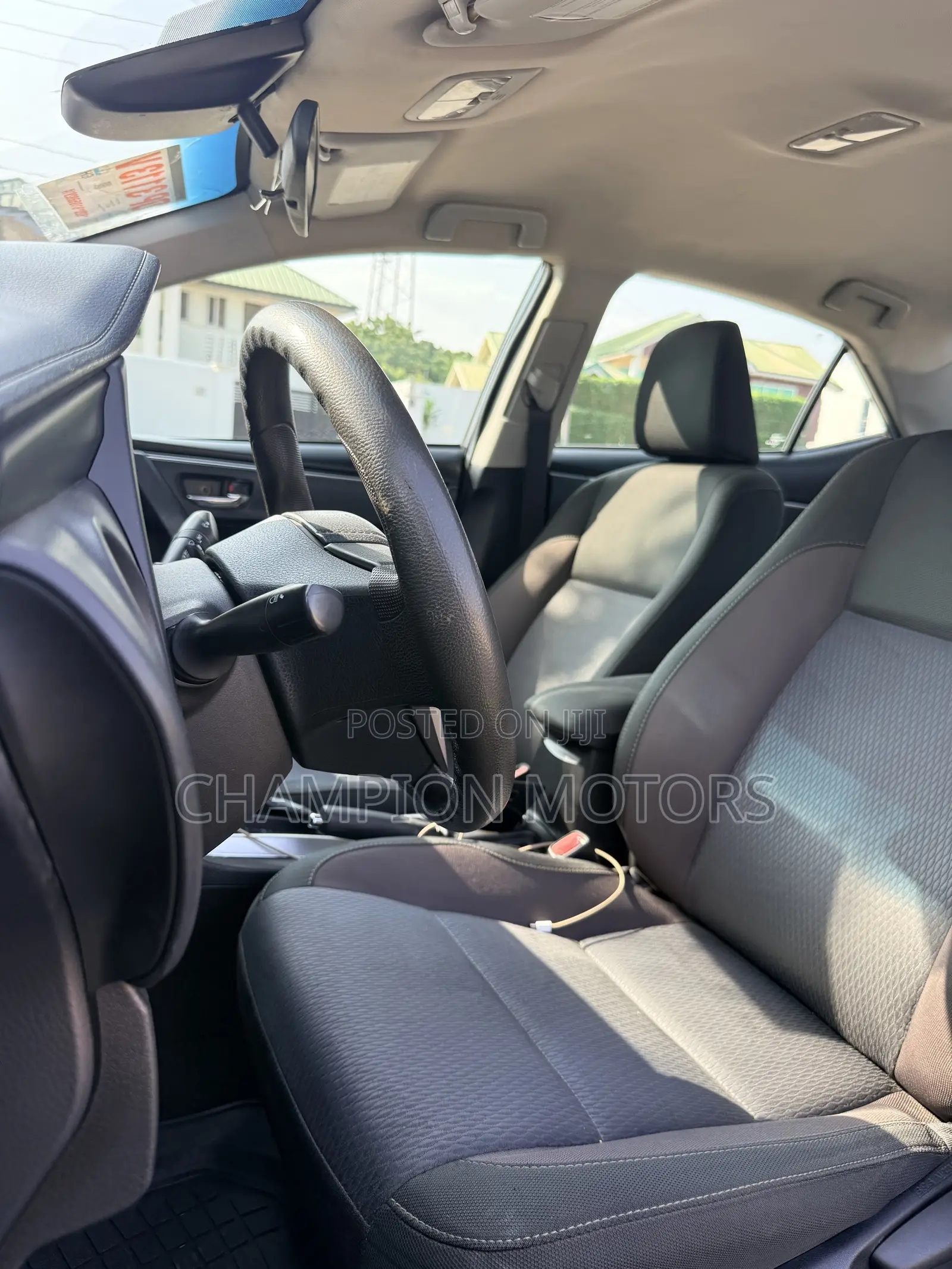 Toyota Corolla LE Eco (1.8L 4cyl 2A) 2018 Black