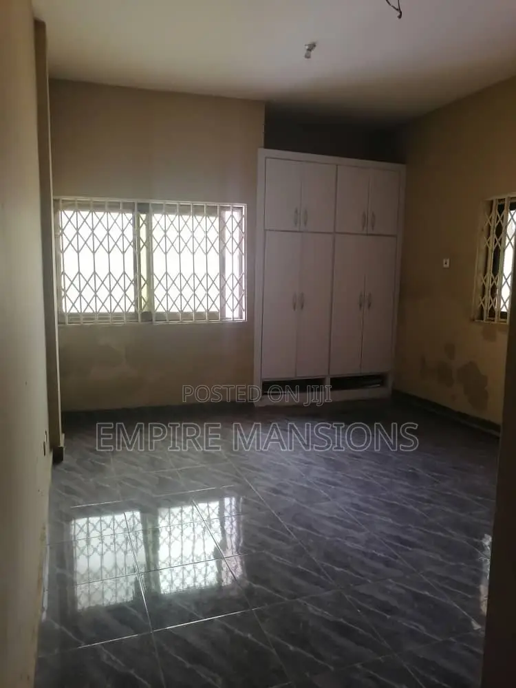 2bdrm Apartment in Ayigbe Town Around, Ga South Municipal for rent
