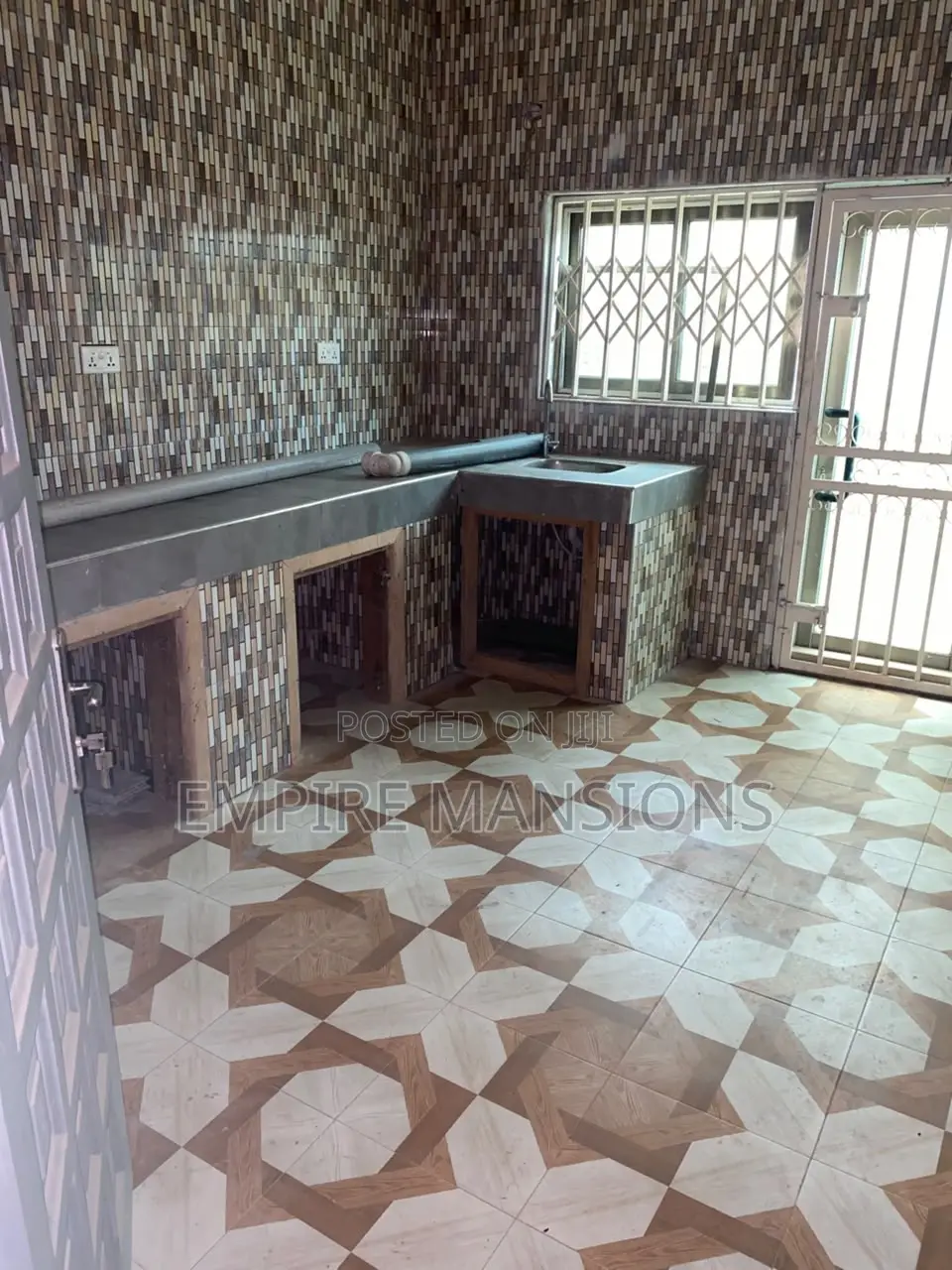 2bdrm Apartment in Ayigbe Town Around, Ga South Municipal for rent
