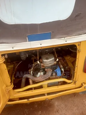Bajaj RE 2025 Yellow