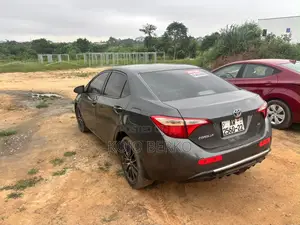 Toyota Corolla LE 4dr Sedan (1.8L 4cyl CVT) 2015 Black