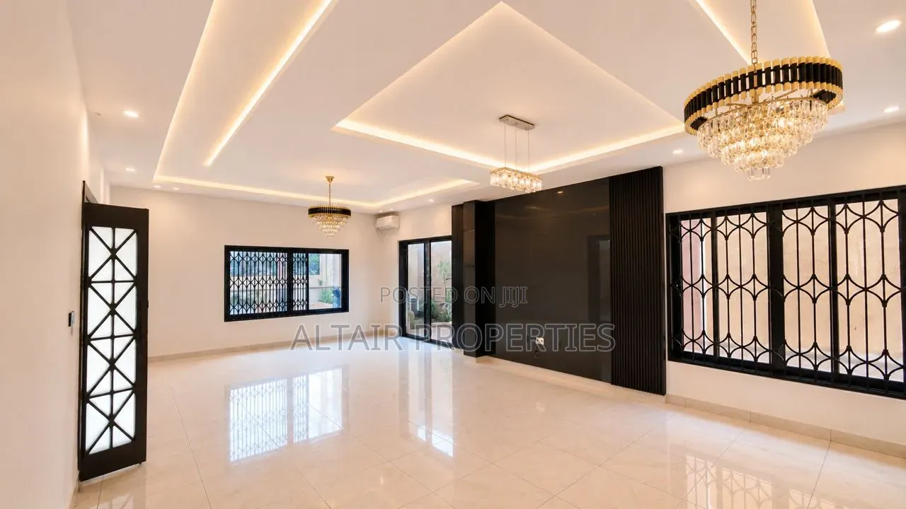 4bdrm House in East Airport, Accra Metropolitan for sale