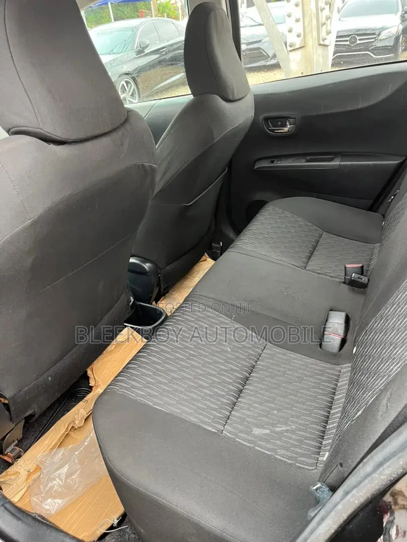 Toyota Yaris 2014 Black