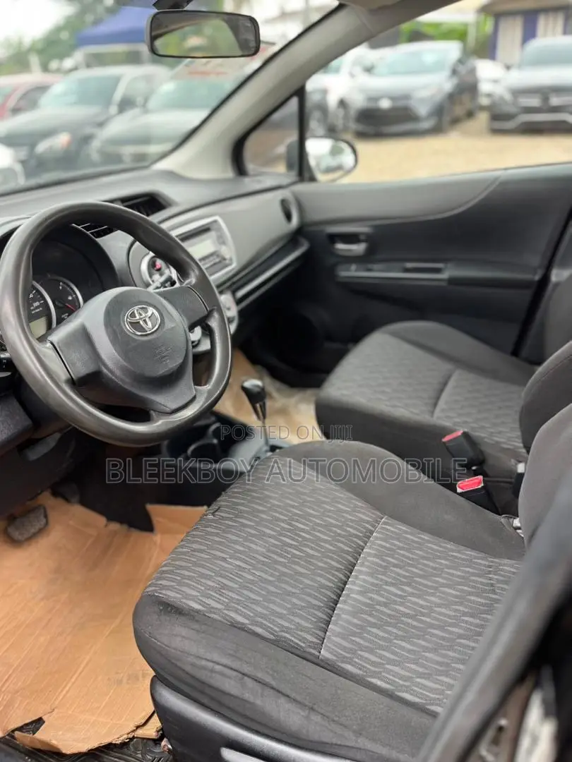 Toyota Yaris 2014 Black