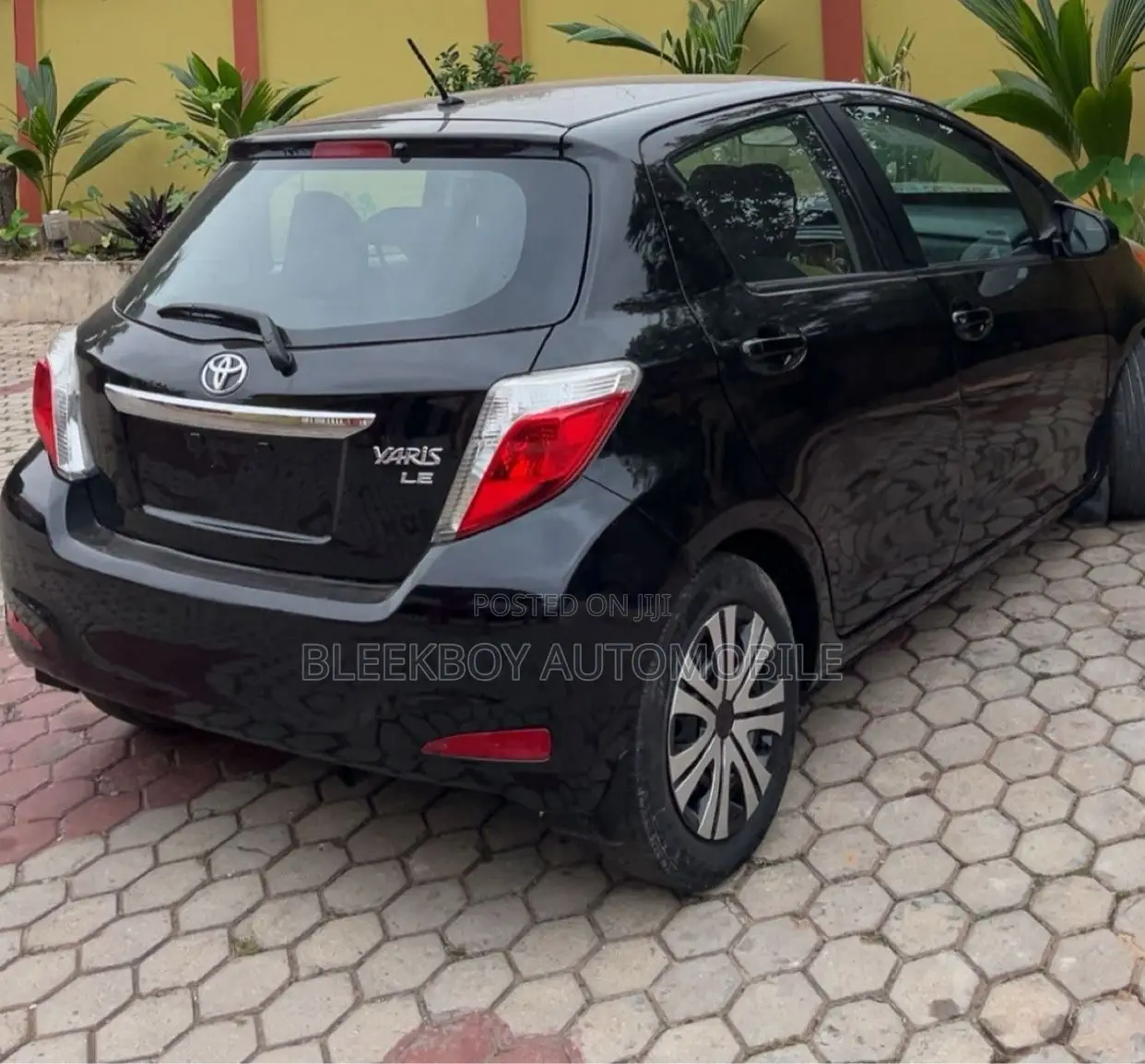 Toyota Yaris 2014 Black