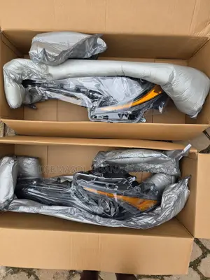 20,21,22,23,24 2025 Toyota Corolla LED Headlights Pair SE/XSE NEW